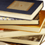 Livros sobrepostos